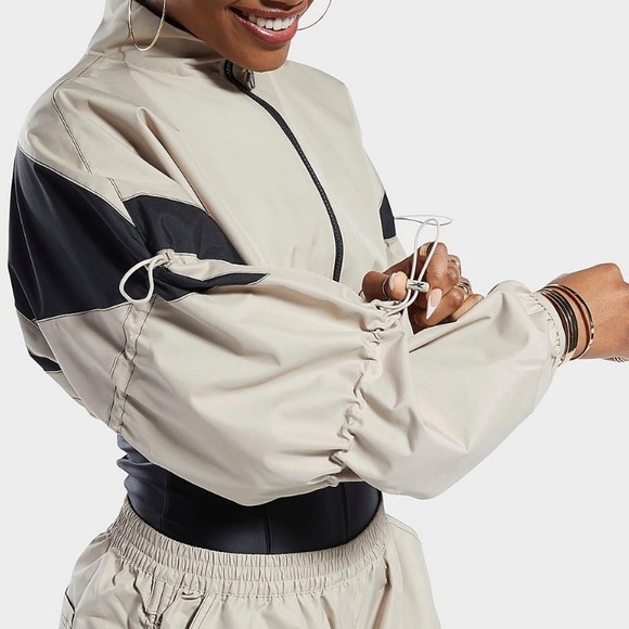 NWOT Reebok Cardi B Beige & Black Jogger Jacket & Pants Set - Picture 10 of 16